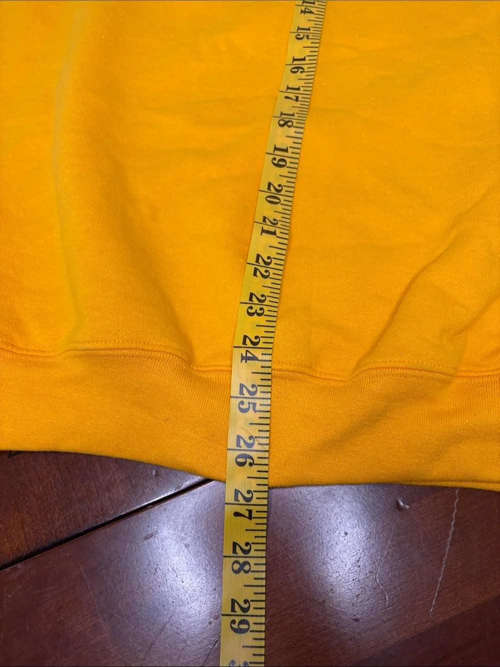 DON'T CARE BE HAPPY Black Sabot Yellow Graphic Crewneck Sweater - Medium